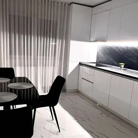Marinica Apartament Zona Foarte Buna Apartment *
