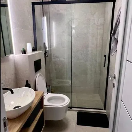 Marinica Apartament Zona Foarte Buna * Constanta
